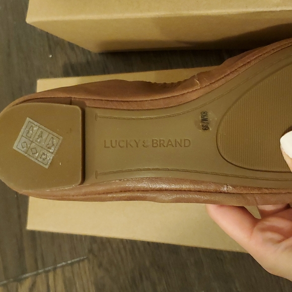 Lucky Brand Ballet Flats - Picture 4 of 5